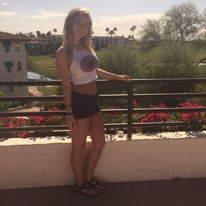 Meet your Posher, Abby